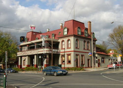 The Grand Hotel Healesville - Wagga Wagga Accommodation